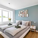 Prora - Apartment Mit Balkon - Beachfront Apartamento *